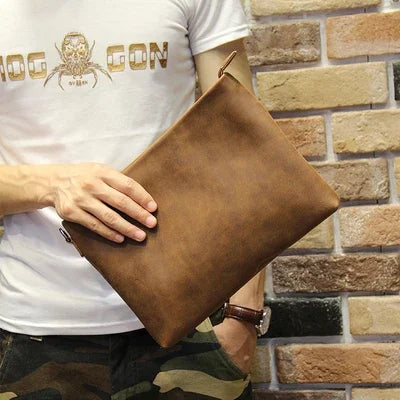 Xiao.P Vintage Crazy Horse pu Leather Men Envelope Clutch Bags Business Men Clutch Bags Large Capacity IPAD Bag Brown